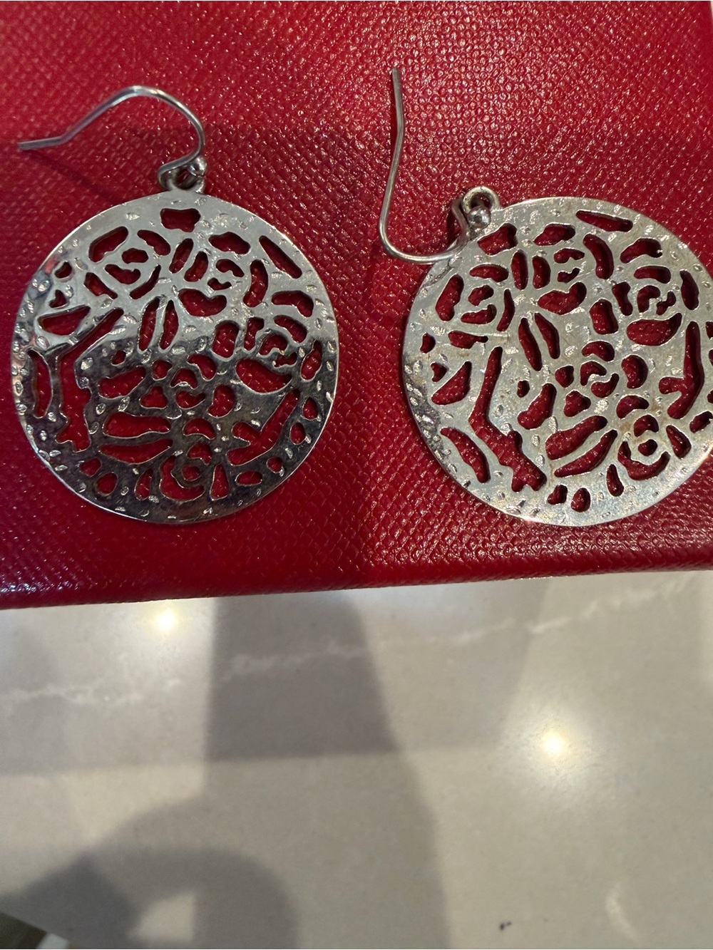 Kendra Scott Silver Filigree Round Drop Earrings